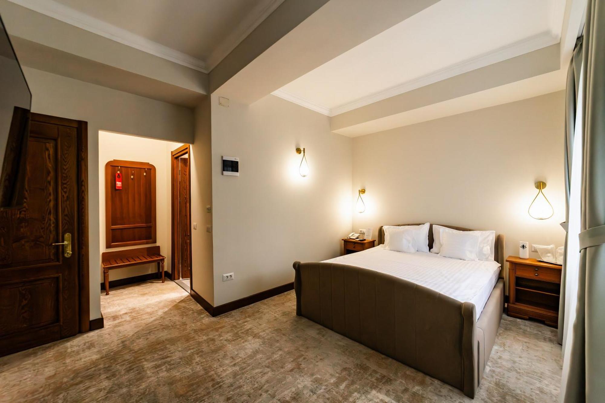 Hotel Amadeus Focsani Exterior photo